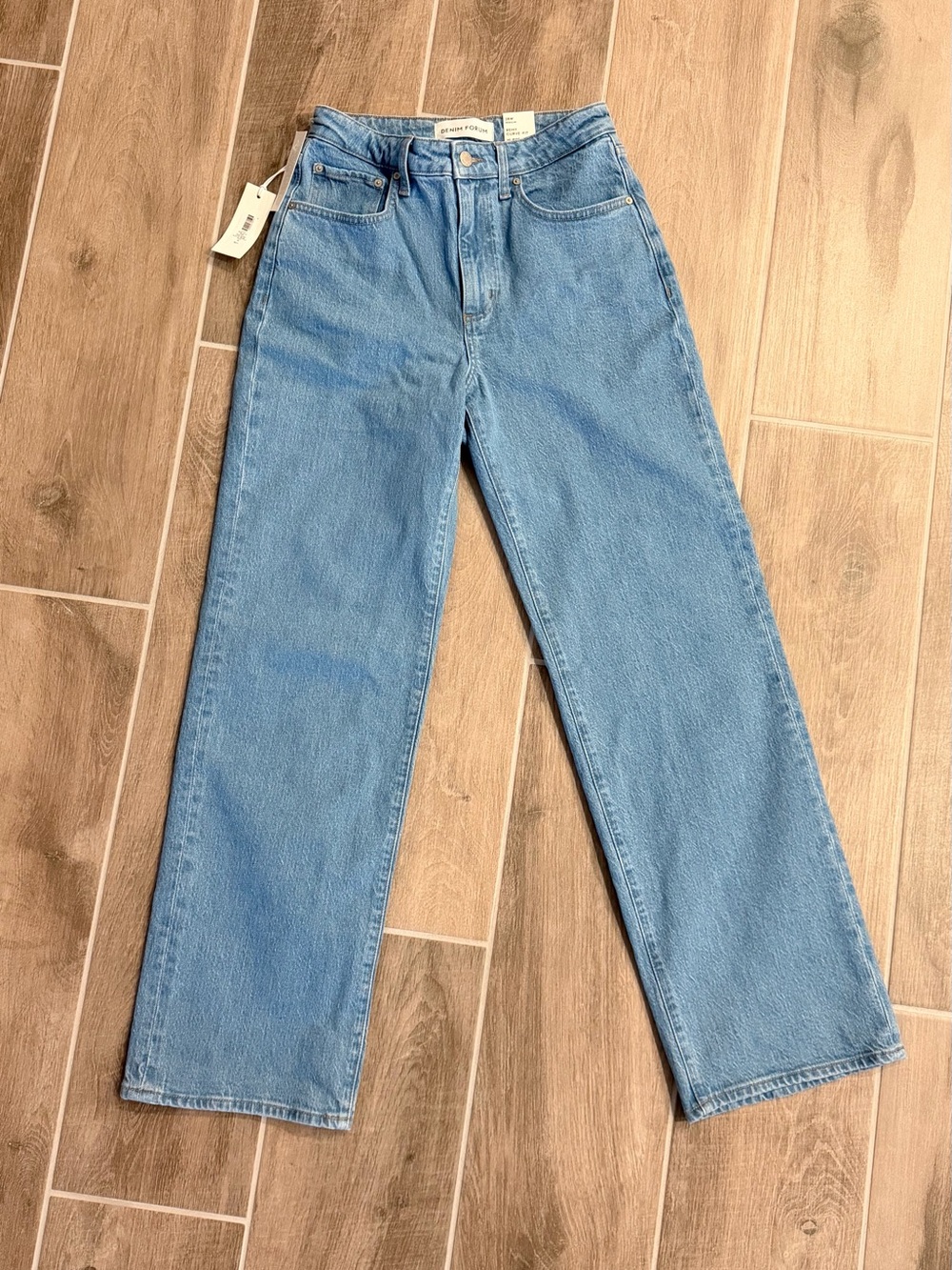 Aritzia Light Blue High-Rise Wide Leg Jeans - Picture 3 of 5